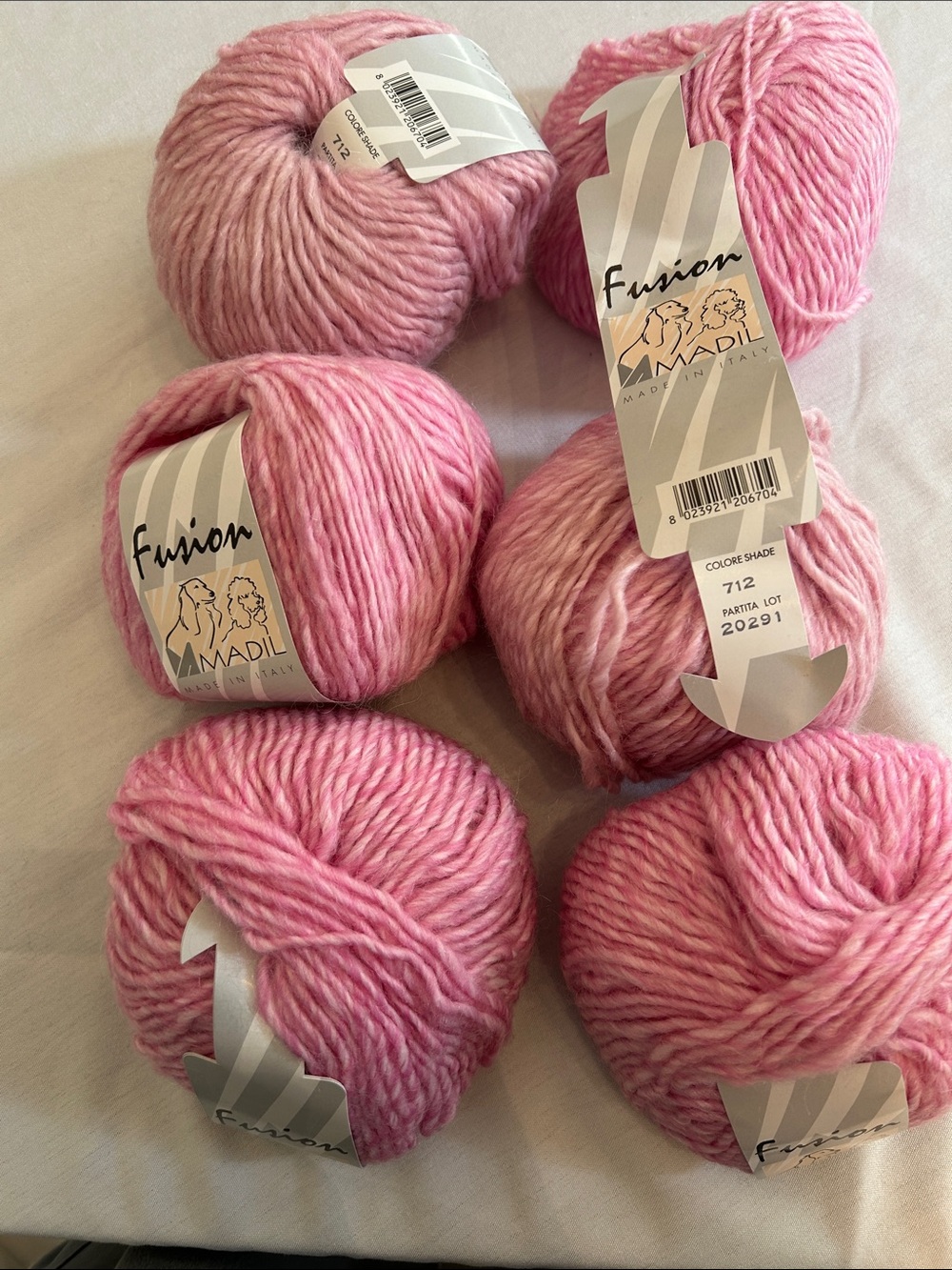 Pink Yarn Balls - Soft Pink Bulky Yarn (6 Pack)